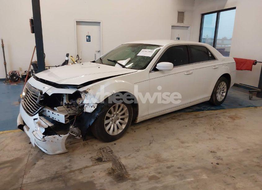 Photo 2 of 2012 Chrysler 300 (VIN 2C3CCAAG2CH289442)