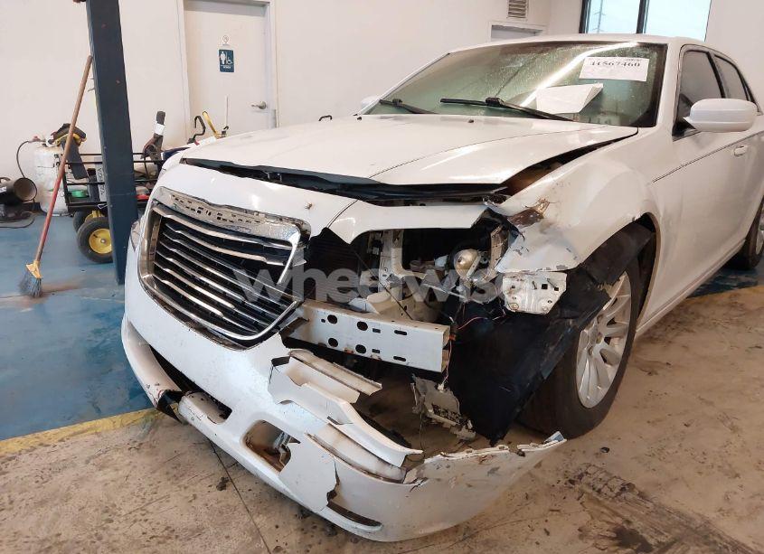 Photo 6 of 2012 Chrysler 300 (VIN 2C3CCAAG2CH289442)