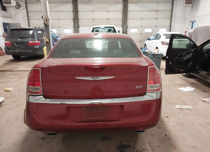 Photo 16 of 2013 Chrysler 300 MOTOWN (VIN 2C3CCAAG2DH551090)