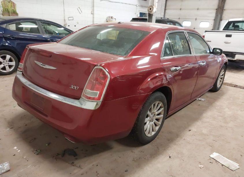 Photo 4 of 2013 Chrysler 300 MOTOWN (VIN 2C3CCAAG2DH551090)