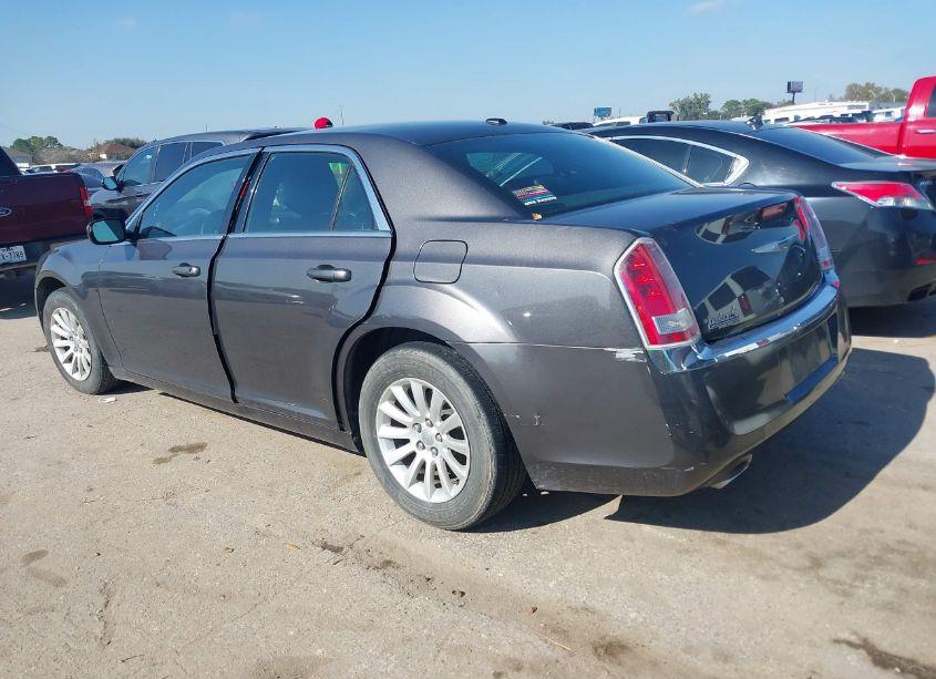 Photo 3 of 2013 Chrysler 300 MOTOWN (VIN 2C3CCAAG2DH574739)