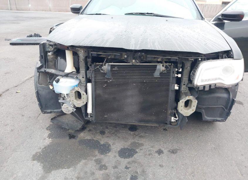 Photo 6 of 2013 Chrysler 300 MOTOWN (VIN 2C3CCAAG2DH697506)