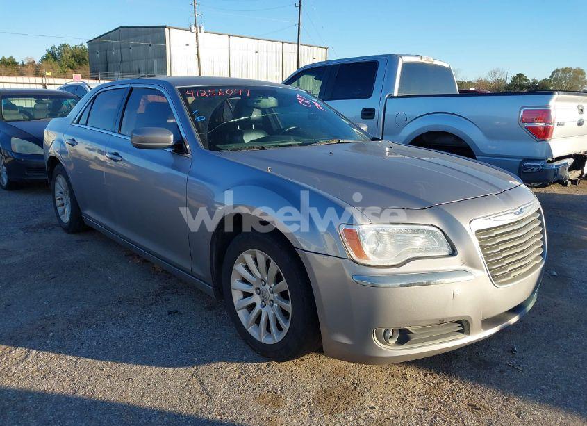 2013 Chrysler 300 MOTOWN (VIN 2C3CCAAG2DH703336) main photo