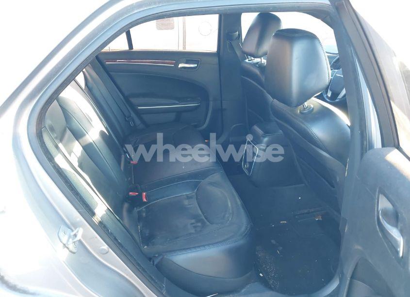 Photo 8 of 2013 Chrysler 300 MOTOWN (VIN 2C3CCAAG2DH703336)