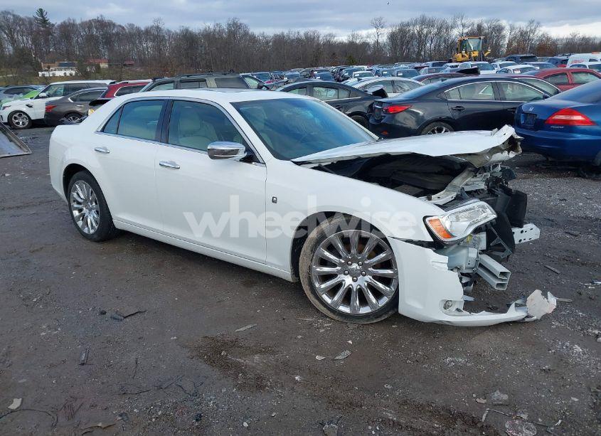 2013 Chrysler 300 MOTOWN (VIN 2C3CCAAG2DH732903) main photo