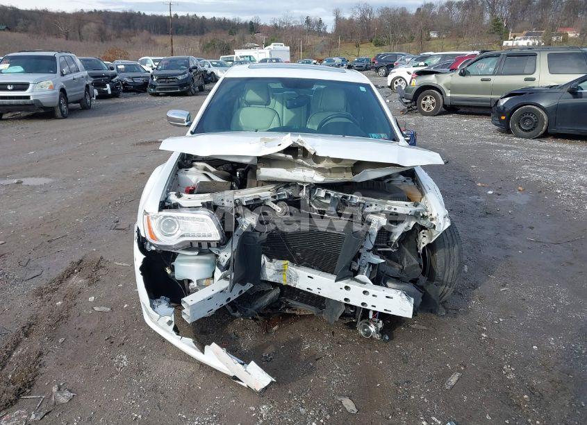 Photo 6 of 2013 Chrysler 300 MOTOWN (VIN 2C3CCAAG2DH732903)