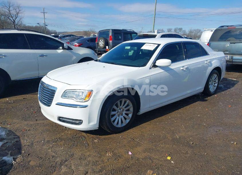 Photo 2 of 2014 Chrysler 300 (VIN 2C3CCAAG2EH235612)