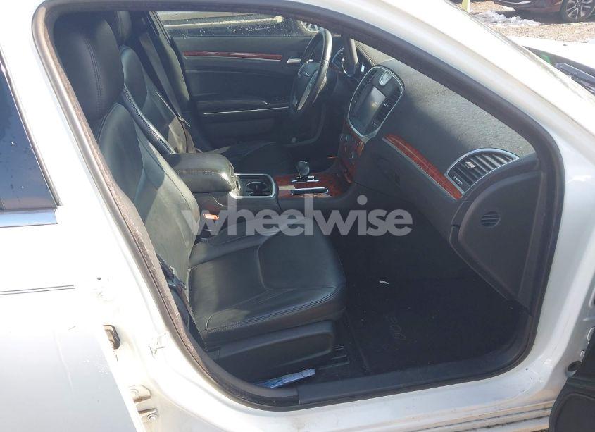 Photo 5 of 2014 Chrysler 300 (VIN 2C3CCAAG2EH235612)