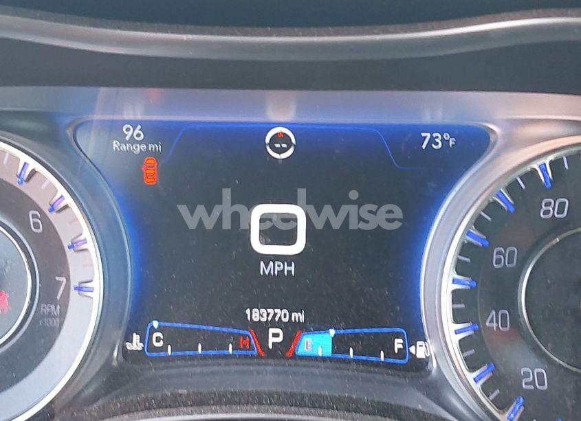 Photo 16 of 2015 Chrysler 300 LIMITED (VIN 2C3CCAAG2FH786866)