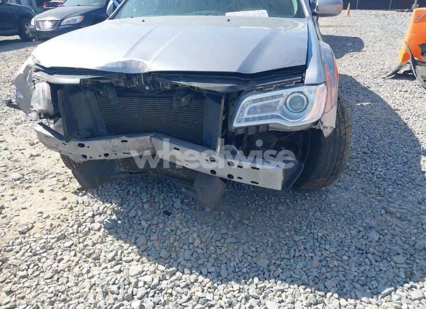 Photo 18 of 2015 Chrysler 300 LIMITED (VIN 2C3CCAAG2FH786866)