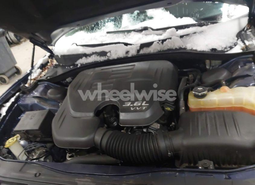 Photo 10 of 2015 Chrysler 300 LIMITED (VIN 2C3CCAAG2FH868127)