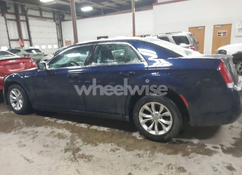 Photo 14 of 2015 Chrysler 300 LIMITED (VIN 2C3CCAAG2FH868127)