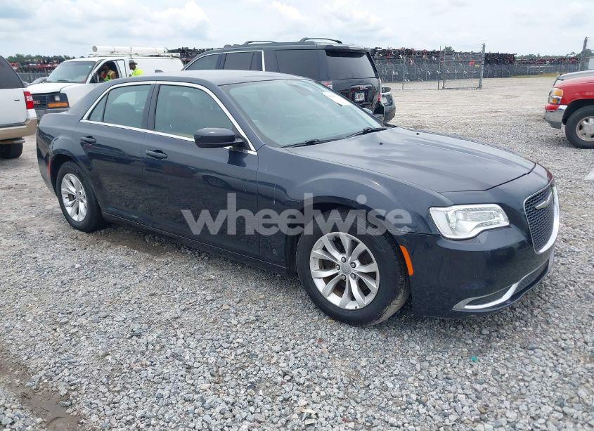 2015 Chrysler 300 LIMITED (VIN 2C3CCAAG2FH930318) main photo