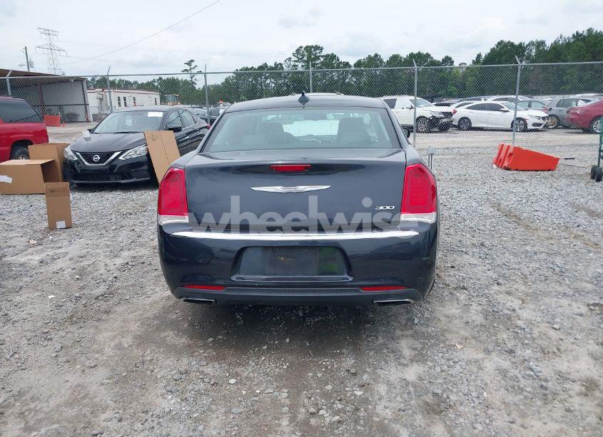 Photo 16 of 2015 Chrysler 300 LIMITED (VIN 2C3CCAAG2FH930318)