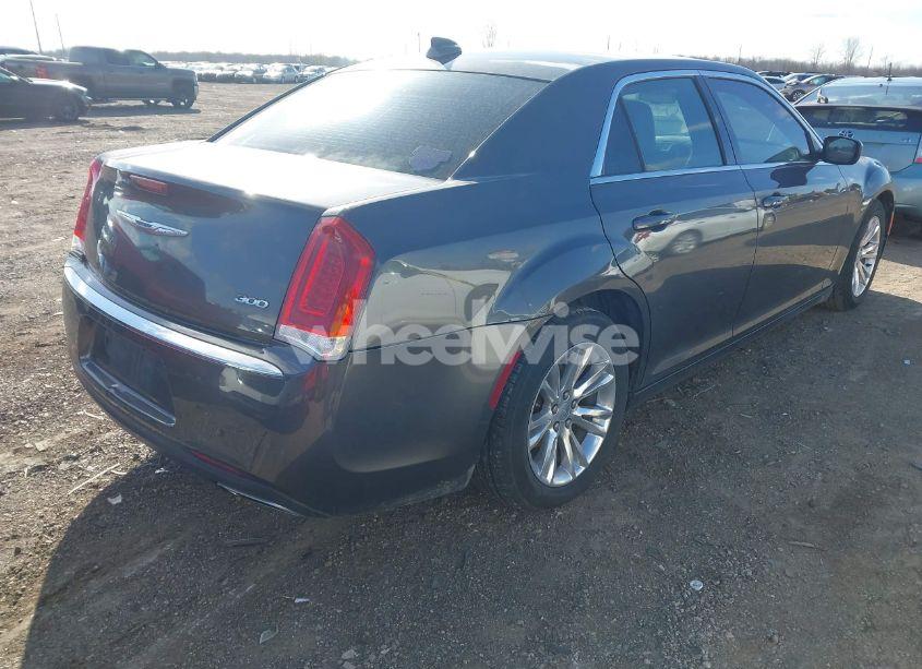 Photo 4 of 2016 Chrysler 300 LIMITED (VIN 2C3CCAAG2GH295456)