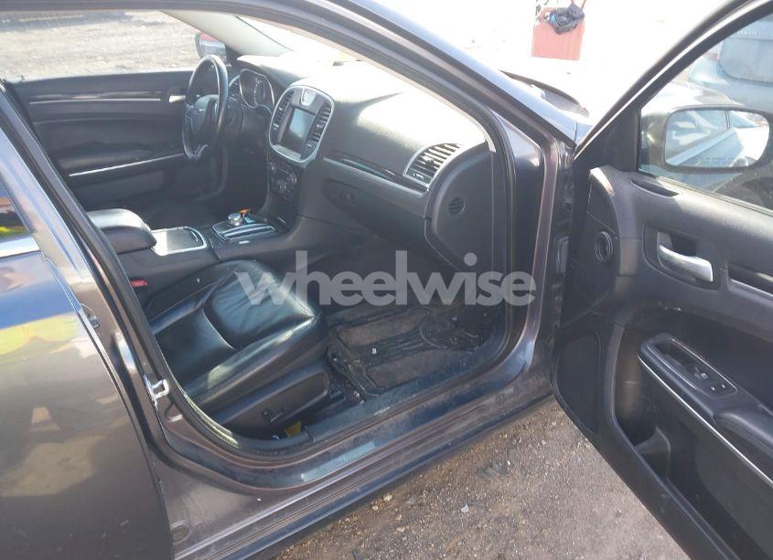 Photo 5 of 2016 Chrysler 300 LIMITED (VIN 2C3CCAAG2GH295456)