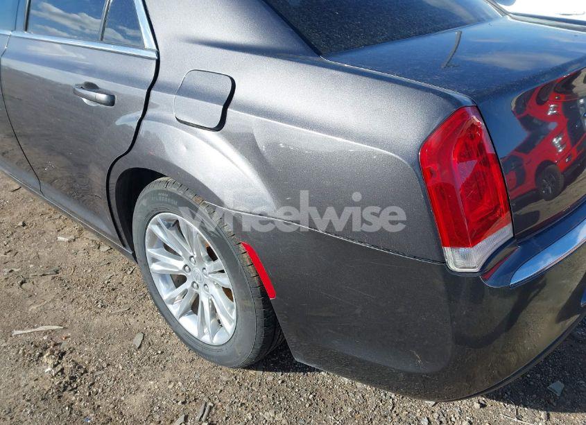Photo 6 of 2016 Chrysler 300 LIMITED (VIN 2C3CCAAG2GH295456)