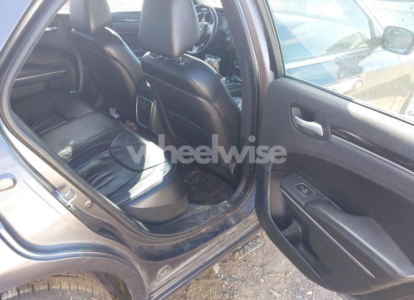 Photo 8 of 2016 Chrysler 300 LIMITED (VIN 2C3CCAAG2GH295456)