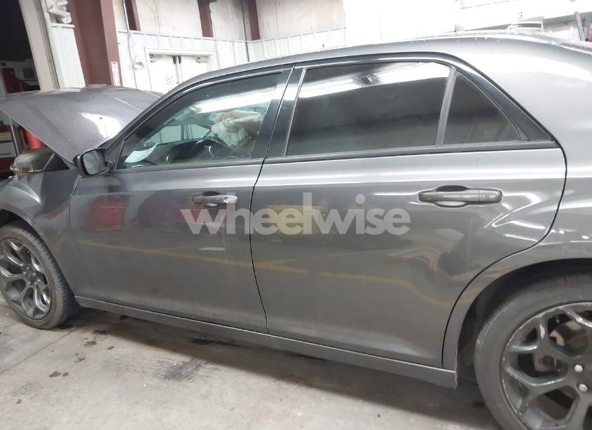 Photo 14 of 2018 Chrysler 300 TOURING (VIN 2C3CCAAG2JH282018)