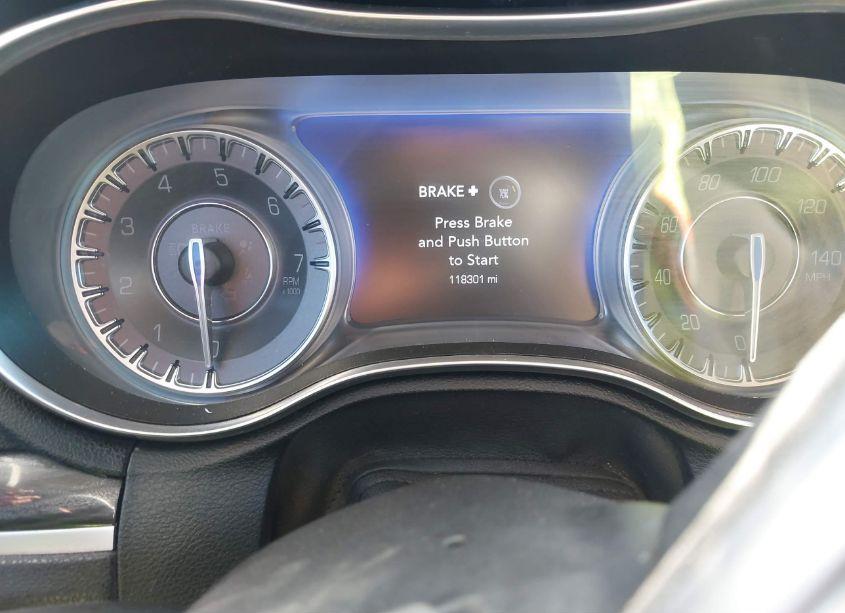Photo 7 of 2019 Chrysler 300 TOURING (VIN 2C3CCAAG2KH609891)