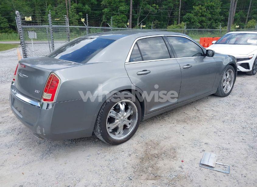 Photo 4 of 2012 Chrysler 300 (VIN 2C3CCAAG3CH107540)