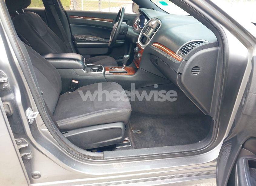 Photo 5 of 2012 Chrysler 300 (VIN 2C3CCAAG3CH107540)