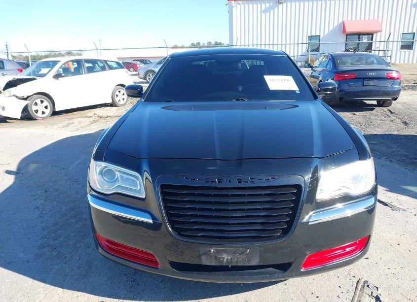 Photo 6 of 2012 Chrysler 300 (VIN 2C3CCAAG3CH234661)