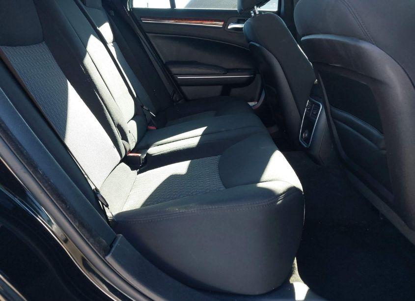 Photo 8 of 2012 Chrysler 300 (VIN 2C3CCAAG3CH234661)