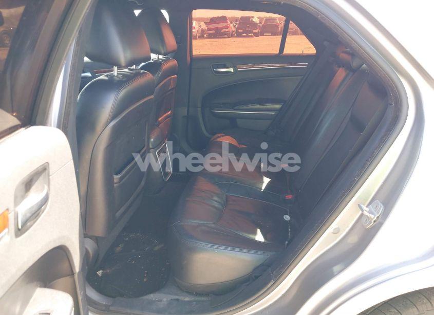 Photo 19 of 2013 Chrysler 300 MOTOWN (VIN 2C3CCAAG3DH572272)