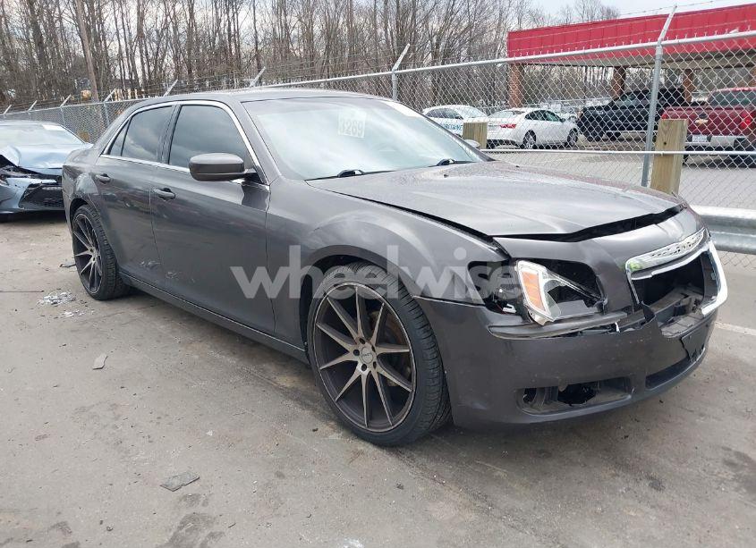 2013 Chrysler 300 MOTOWN (VIN 2C3CCAAG3DH626914) main photo
