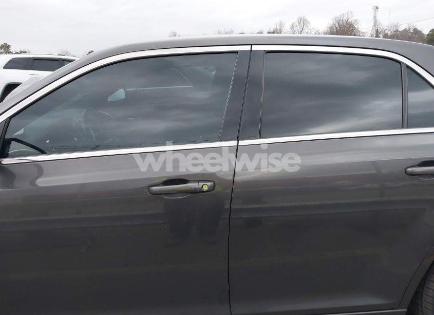 Photo 14 of 2013 Chrysler 300 MOTOWN (VIN 2C3CCAAG3DH626914)