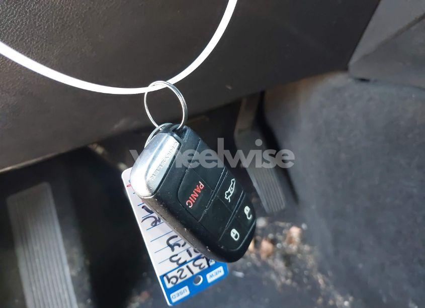 Photo 11 of 2013 Chrysler 300 MOTOWN (VIN 2C3CCAAG3DH703538)