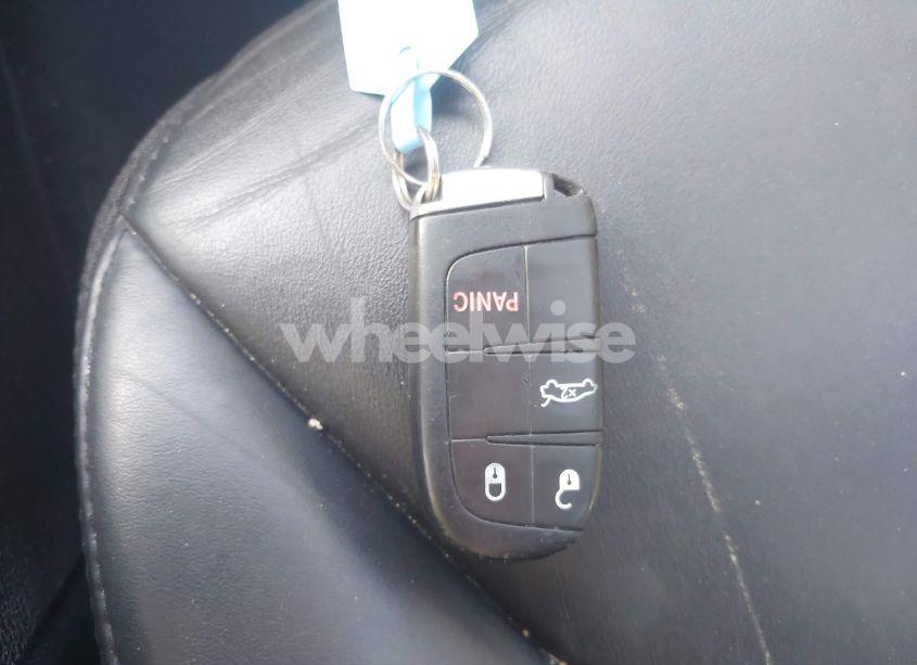 Photo 11 of 2014 Chrysler 300 (VIN 2C3CCAAG3EH136426)