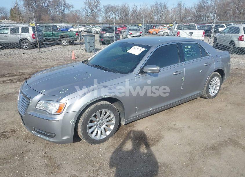 Photo 2 of 2014 Chrysler 300 (VIN 2C3CCAAG3EH136426)
