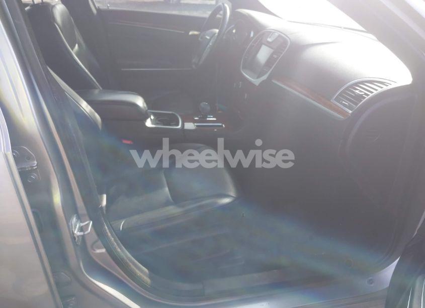 Photo 5 of 2014 Chrysler 300 (VIN 2C3CCAAG3EH136426)