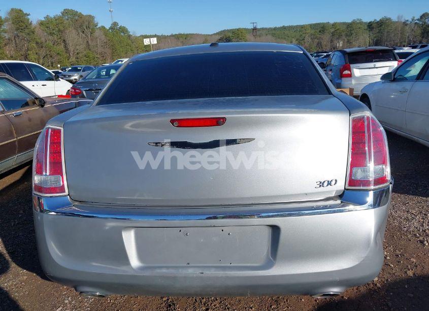 Photo 16 of 2014 Chrysler 300 (VIN 2C3CCAAG3EH365186)