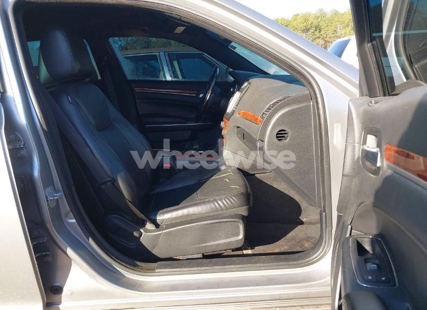 Photo 5 of 2014 Chrysler 300 (VIN 2C3CCAAG3EH365186)