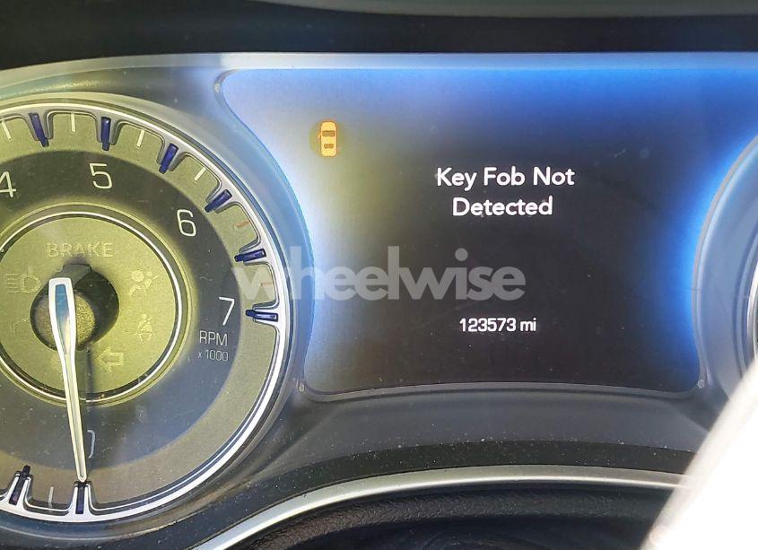 Photo 14 of 2015 Chrysler 300 LIMITED (VIN 2C3CCAAG3FH859856)