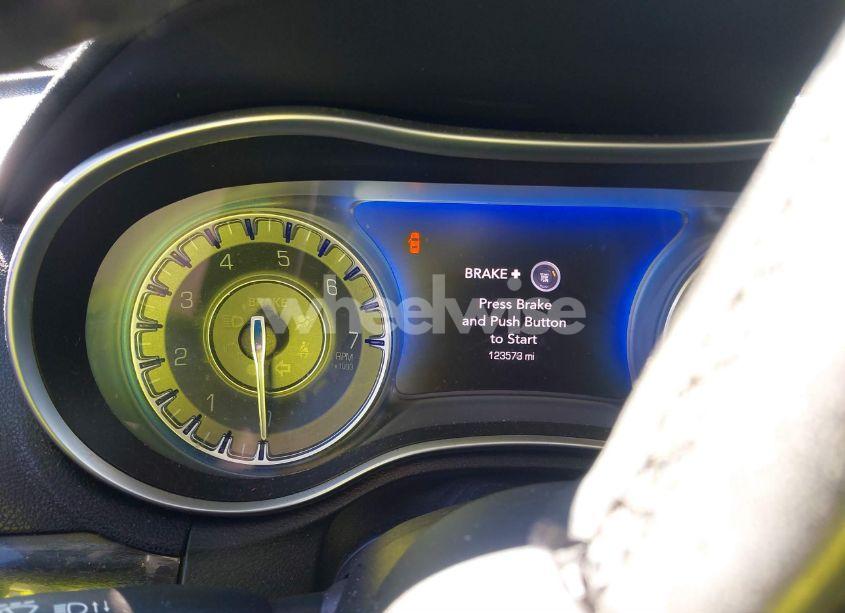 Photo 7 of 2015 Chrysler 300 LIMITED (VIN 2C3CCAAG3FH859856)