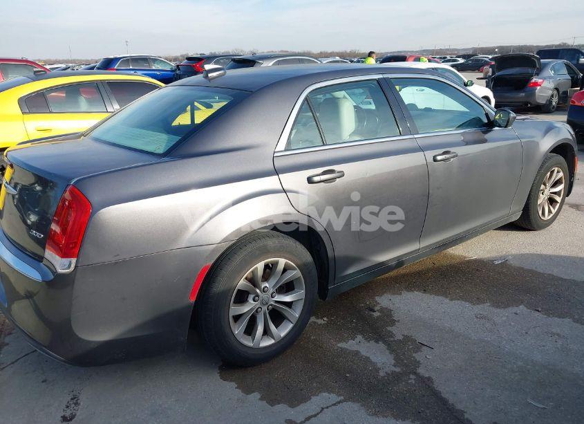 Photo 4 of 2015 Chrysler 300 LIMITED (VIN 2C3CCAAG3FH881775)