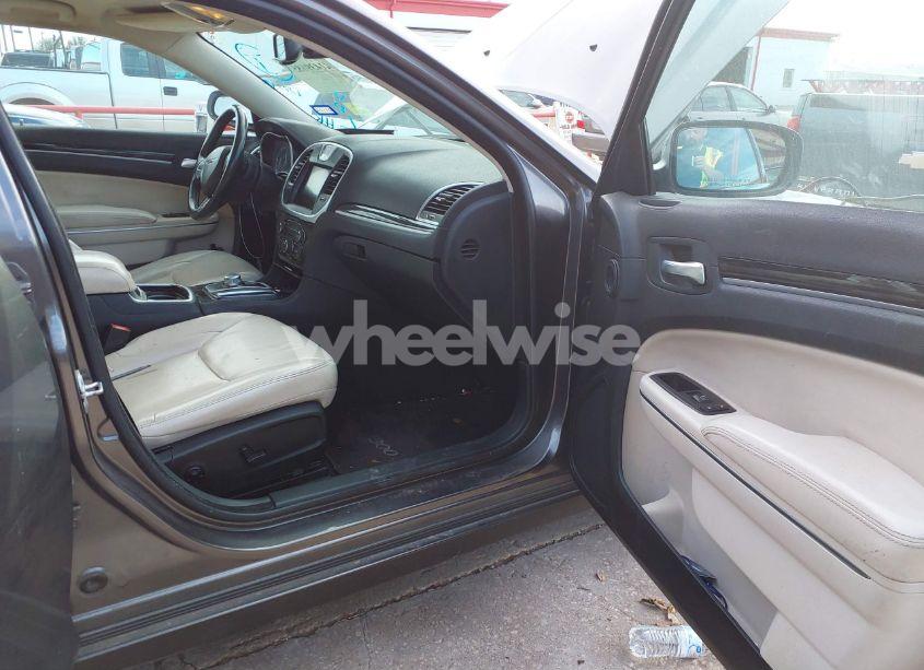 Photo 5 of 2015 Chrysler 300 LIMITED (VIN 2C3CCAAG3FH881775)