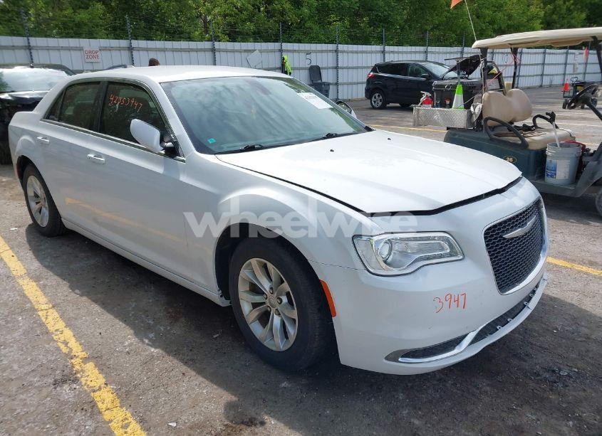 2015 Chrysler 300 LIMITED (VIN 2C3CCAAG3FH881999) main photo