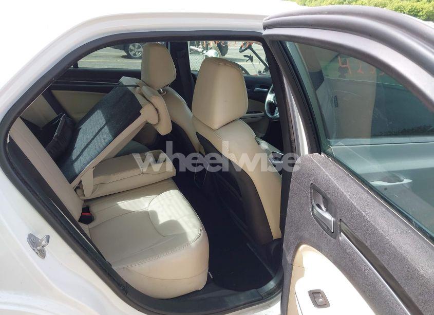 Photo 8 of 2015 Chrysler 300 LIMITED (VIN 2C3CCAAG3FH881999)