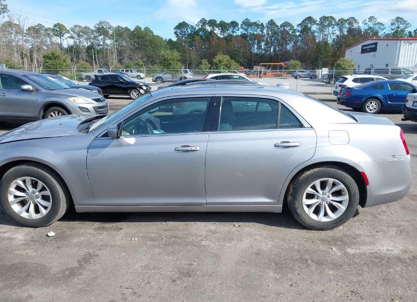 Photo 14 of 2015 Chrysler 300 LIMITED (VIN 2C3CCAAG3FH930201)