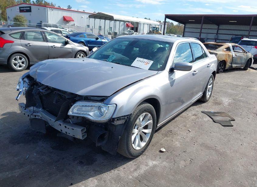 Photo 2 of 2015 Chrysler 300 LIMITED (VIN 2C3CCAAG3FH930201)