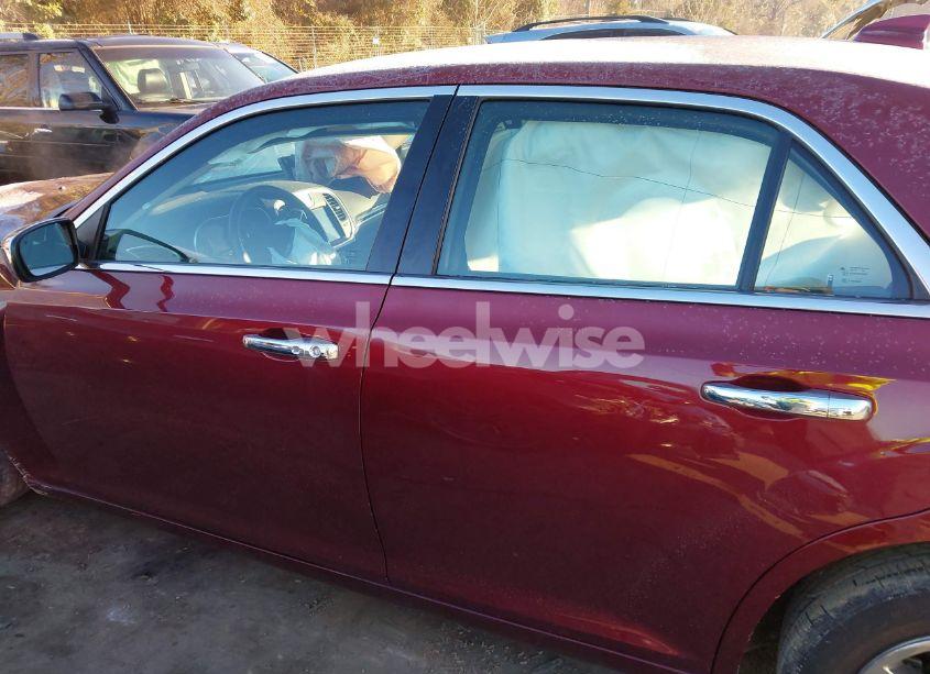 Photo 14 of 2016 Chrysler 300 LIMITED (VIN 2C3CCAAG3GH189484)