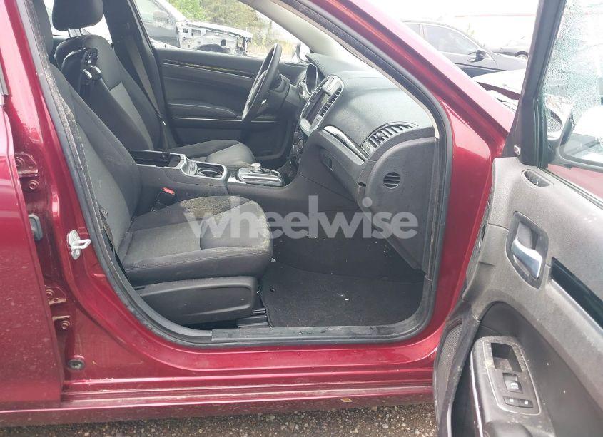 Photo 5 of 2023 Chrysler 300 TOURING (VIN 2C3CCAAG3PH566511)