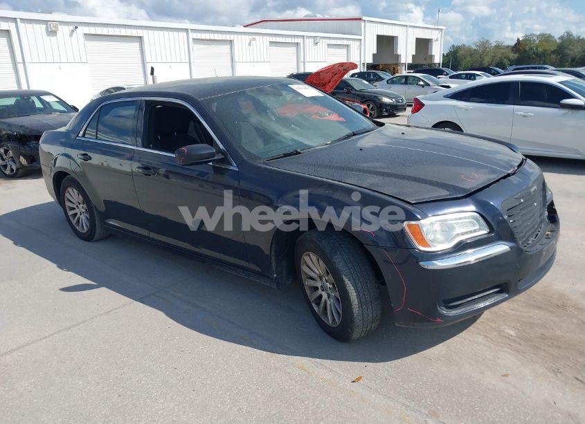 2012 Chrysler 300 (VIN 2C3CCAAG4CH173644) main photo