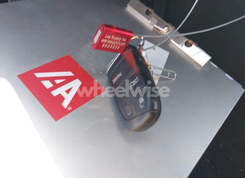 Photo 11 of 2012 Chrysler 300 (VIN 2C3CCAAG4CH173644)