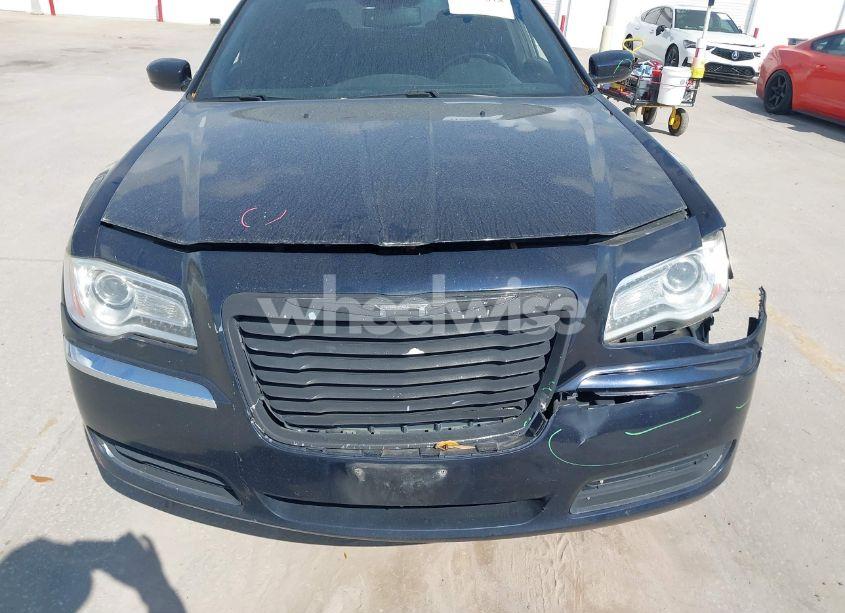 Photo 12 of 2012 Chrysler 300 (VIN 2C3CCAAG4CH173644)
